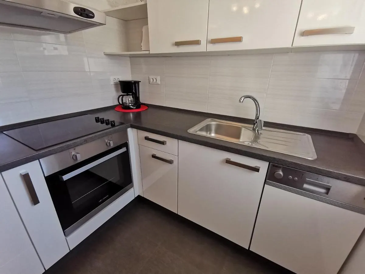 Villa Sara 50 M From The Beach Crikvenica Διαμέρισμα