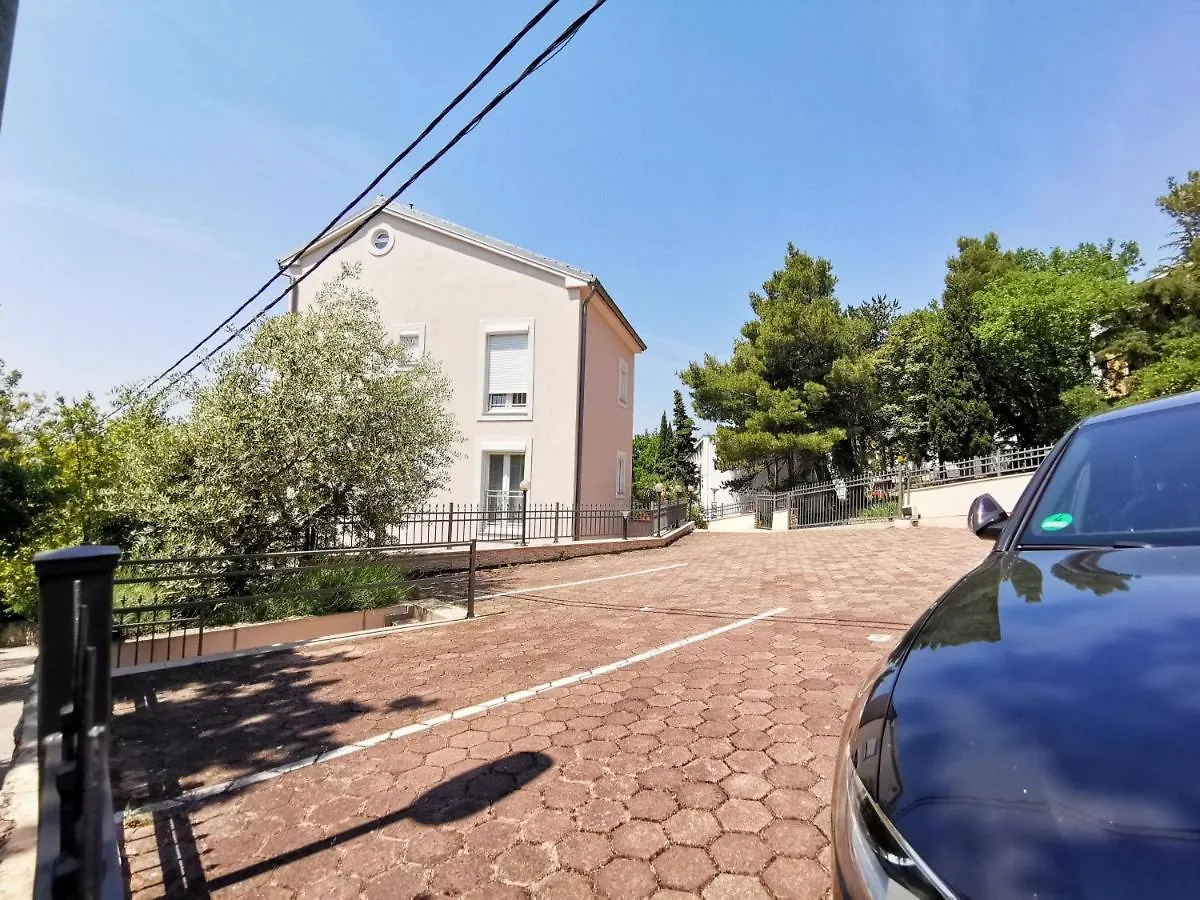 Διαμέρισμα Villa Sara 50 M From The Beach Crikvenica Κροατία